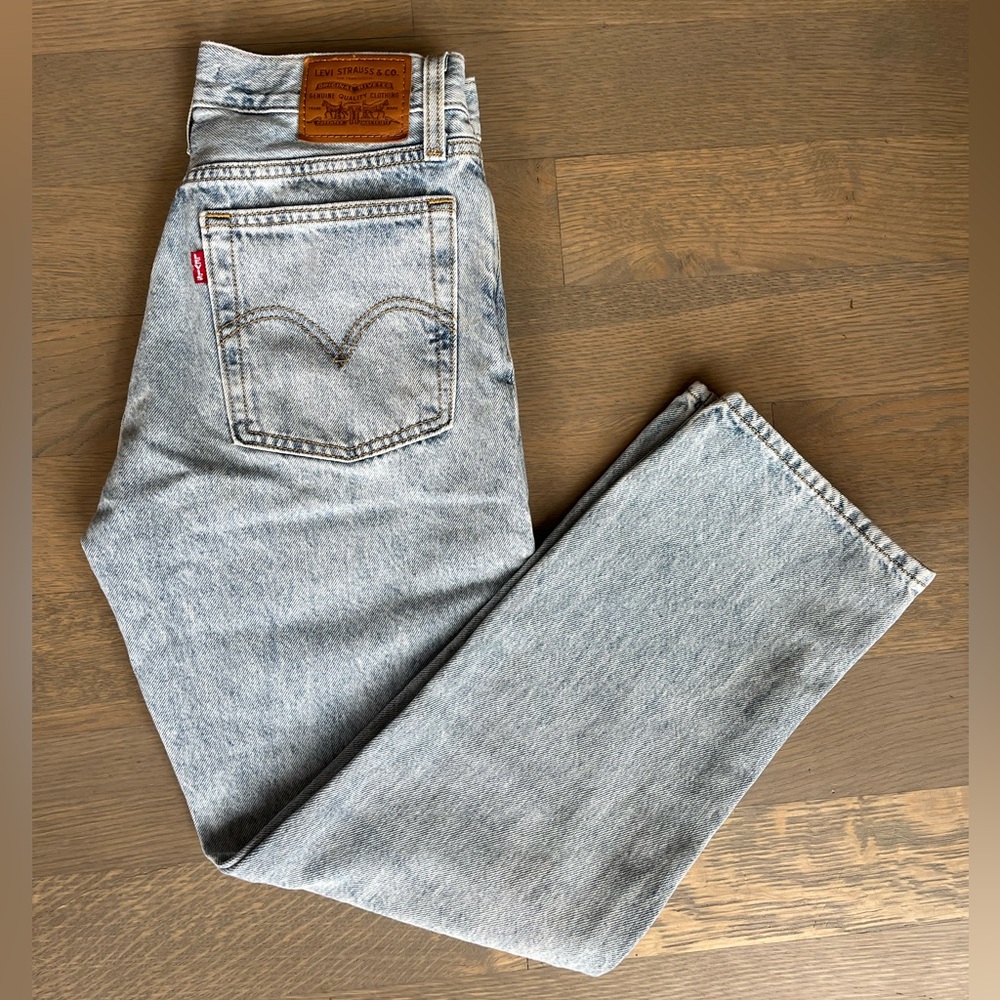 Levi's Wedgie Straight Jeans